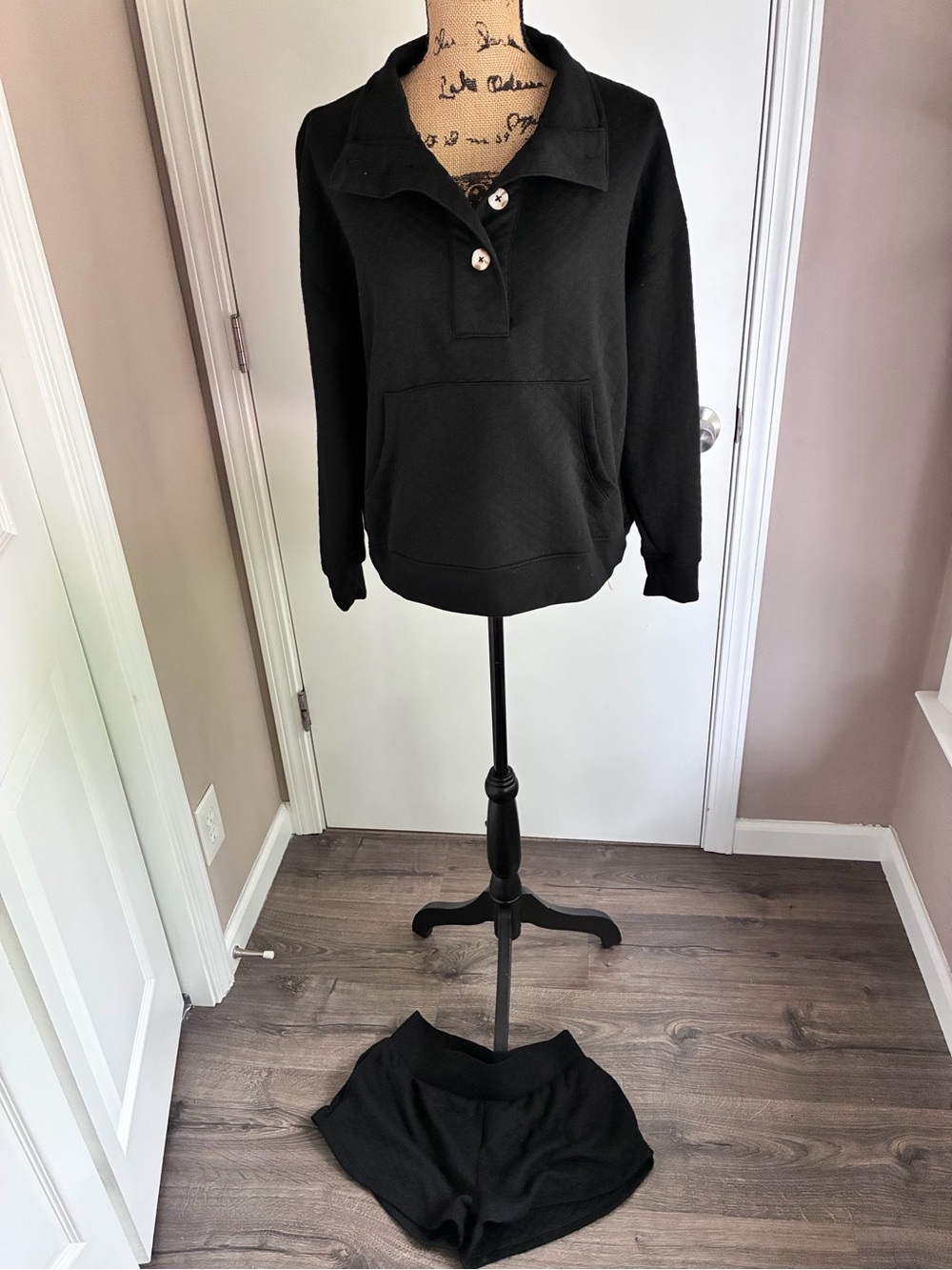 Serra Black Pullover Sweatshirt with Button Collar and mqtching short